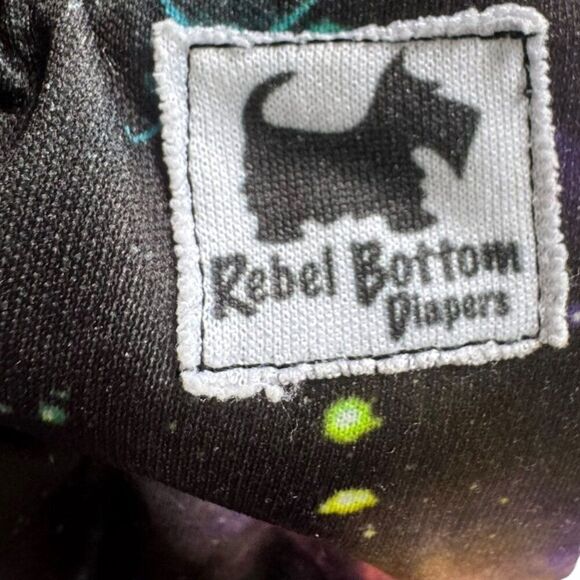 2 Flip & Rebel Bottom Cloth Diapers Bundle 4 Reuasble Cloth Diaper Liners - Picture 4 of 8